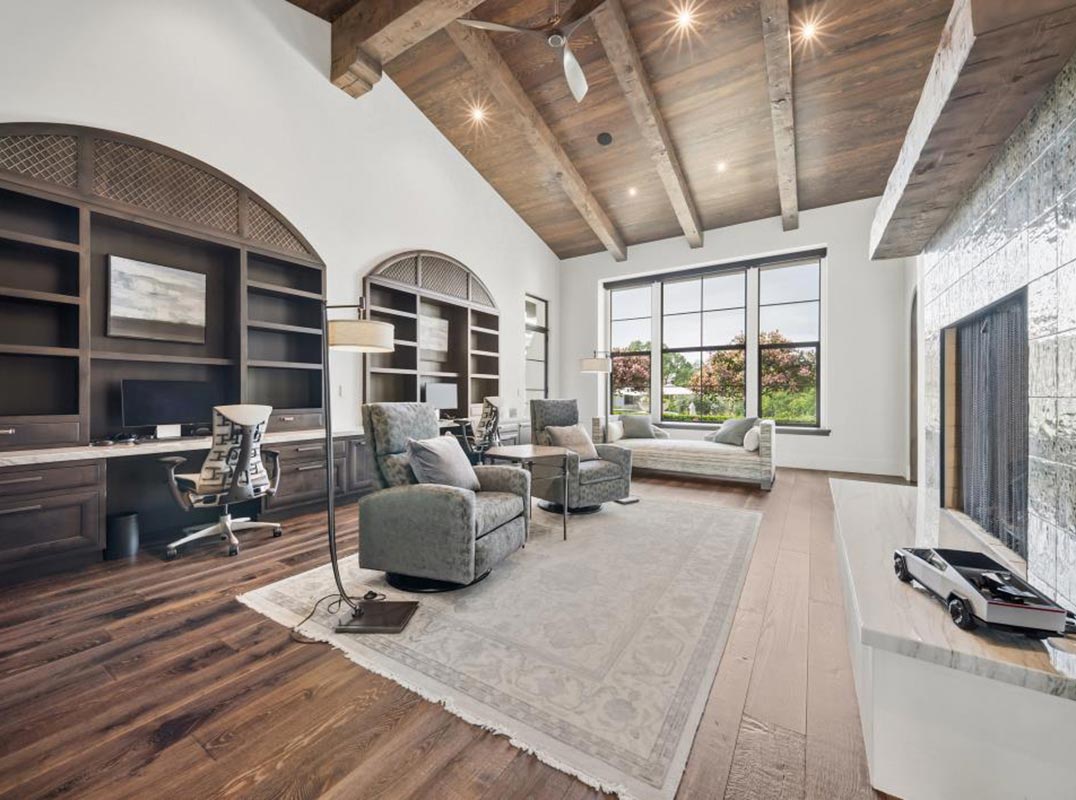 Elevated Santa Barbara Estate: Where Craftmanship and Modern Luxury Meet